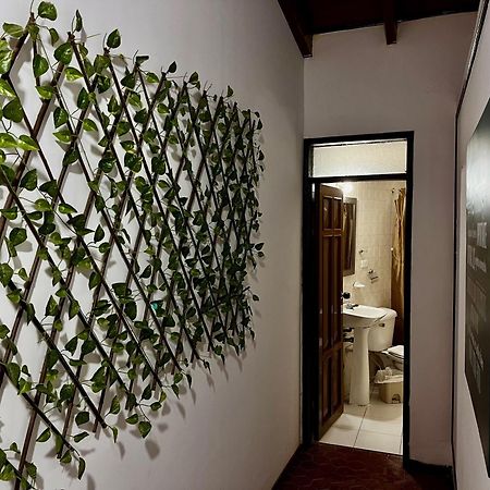 The Chill in Mansion Hostel Santa Marta Esterno foto