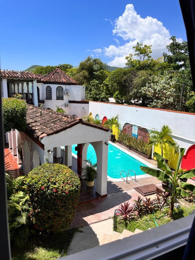 The Chill in Mansion Hostel Santa Marta Esterno foto
